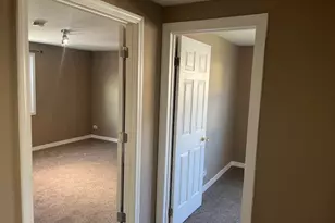 1863 Jamestown Cir, Hoffman Estates, IL 60169 - Photo 13