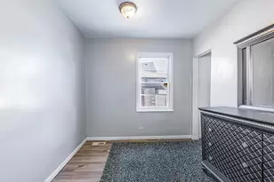 9020 S University Ave, Chicago, IL 60619 - Photo 7