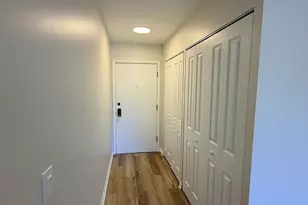 720 Wellington Ave, Elk Grove Village, IL 60007 - Photo 9