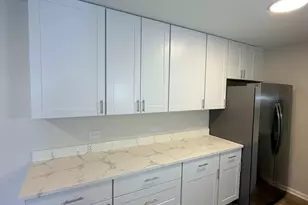 720 Wellington Ave, Elk Grove Village, IL 60007 - Photo 5