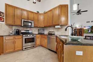 16608 Karen Springs Dr, Lockport, IL 60441 - Photo 5