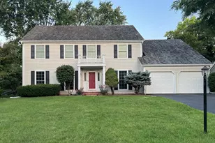 432 Whitney Dr, Barrington, IL 60010 - Photo 1