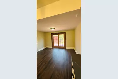 124 W Crystal Lake Avenue S, Crystal Lake, IL 60014 - Photo 9