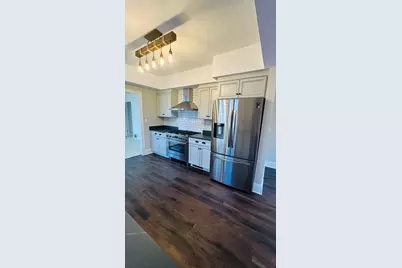 124 W Crystal Lake Avenue S, Crystal Lake, IL 60014 - Photo 7