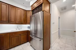 70 E Cedar St, Chicago, IL 60611 - Photo 11