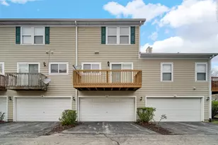 2426 Courtyard Cir, Aurora, IL 60506 - Photo 21