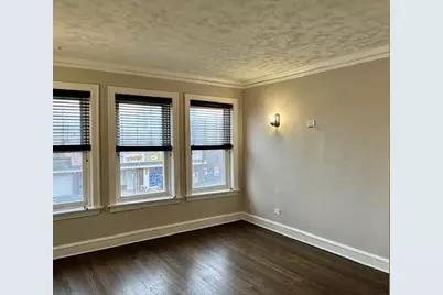 8204 S Exchange Avenue, Chicago, IL 60617 - Photo 5