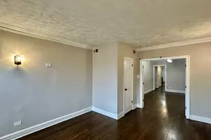 8204 S Exchange Ave, Chicago, IL 60617 - Photo 9