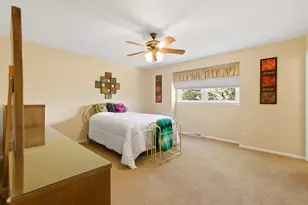 18W276 Holly Ave, Darien, IL 60561 - Photo 13