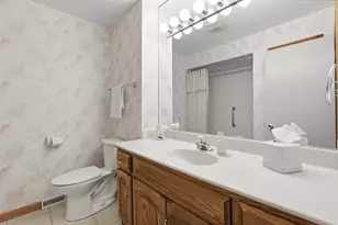 18W276 Holly Ave, Darien, IL 60561 - Photo 19