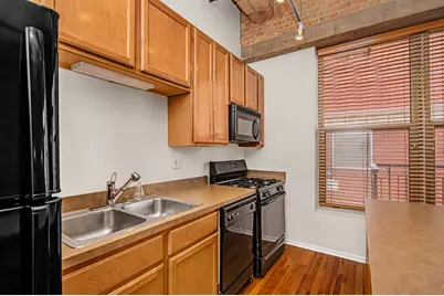 1500 W Monroe Street #221, Chicago, IL 60607 - Photo 5