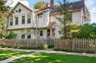 2622 Harrison St, Evanston, IL 60201 - Photo 3