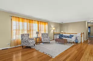 545 Andrew Ln, Lake Zurich, IL 60047 - Photo 11