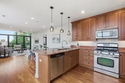 3946 N Ravenswood Avenue #505, Chicago, IL 60613 - Photo 3