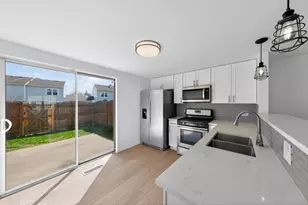 453 Normandie Ln, Round Lake, IL 60073 - Photo 3