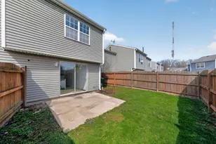 453 Normandie Ln, Round Lake, IL 60073 - Photo 25