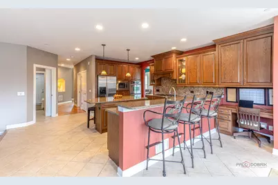 231 Cater Lane, Libertyville, IL 60048 - Photo 11