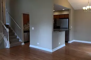 29W523 Winchester Circle, Warrenville, IL 60555 - Photo 3