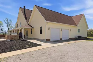 10170 Stilleys Mill Rd, Marion, IL 62959 - Photo 5