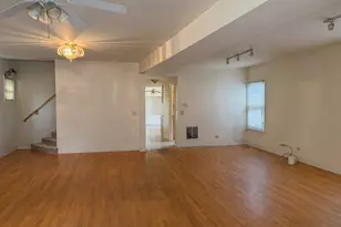 11224 S Stewart Ave, Chicago, IL 60628 - Photo 3