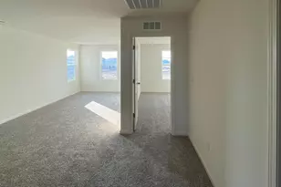 2662 Camelback Dr, Pingree Grove, IL 60140 - Photo 13