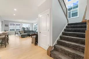 580 Francesca Ln, Roselle, IL 60172 - Photo 3