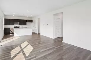 2672 Camelback Dr, Pingree Grove, IL 60140 - Photo 5