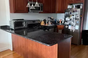 1038 W Waveland Ave, Chicago, IL 60613 - Photo 3