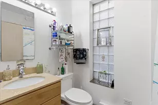 2016 W Charleston Ave, Chicago, IL 60647 - Photo 23