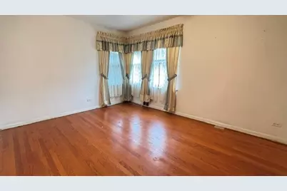 [Address not provided], Glen Ellyn, IL 60137 - Photo 11