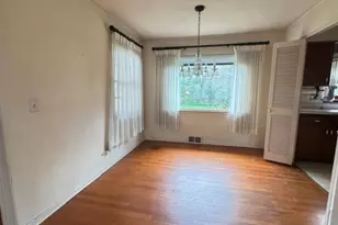 [Address not provided], Glen Ellyn, IL 60137 - Photo 5