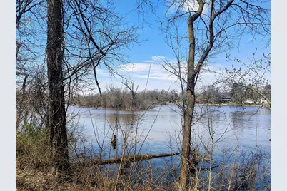 35W339-41 Riverside Drive, Saint Charles, IL 60174 - Photo 3