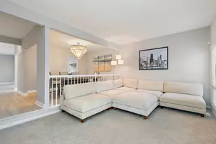 537 W Parkside Dr, Palatine, IL 60067 - Photo 11