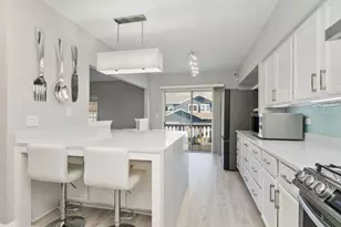 537 W Parkside Dr, Palatine, IL 60067 - Photo 5