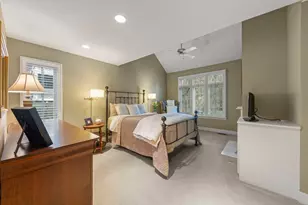 646 Highview Ave, Glen Ellyn, IL 60137 - Photo 17