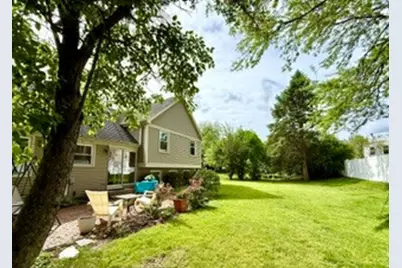 206 Ashland Court, Vernon Hills, IL 60061 - Photo 13