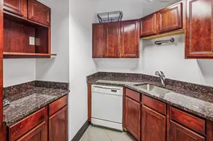 1327 W Washington Blvd, Chicago, IL 60607 - Photo 13