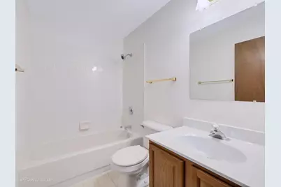 27W015 Manchester Road, Winfield, IL 60190 - Photo 17