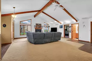 2279 E 500N Rd, Paxton, IL 60957 - Photo 5