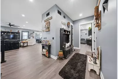 2401 N 4350th Road, Sheridan, IL 60551 - Photo 11