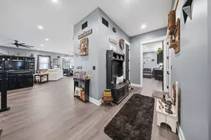 2401 N 4350th Rd, Sheridan, IL 60551 - Photo 11