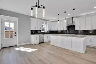 1527 Elgin Ave, Forest Park, IL 60130 - Photo 7