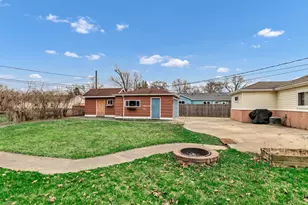 705 Cumberland St, Hoffman Estates, IL 60169 - Photo 5