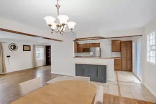 705 Cumberland St, Hoffman Estates, IL 60169 - Photo 11