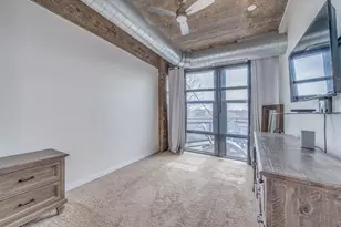 1001 W 15th St, Chicago, IL 60608 - Photo 9