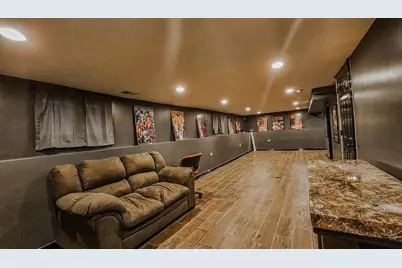 907 N Leamington Avenue, Chicago, IL 60651 - Photo 17