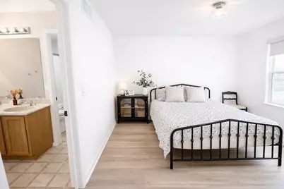 87 S Savannah Parkway, Round Lake, IL 60073 - Photo 15