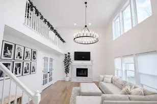 87 S Savannah Pkwy, Round Lake, IL 60073 - Photo 9