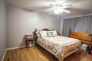 1500 Bates Ln, Schaumburg, IL 60193 - Photo 9