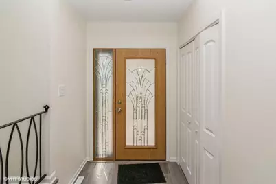 1142 E 159th Place, South Holland, IL 60473 - Photo 9
